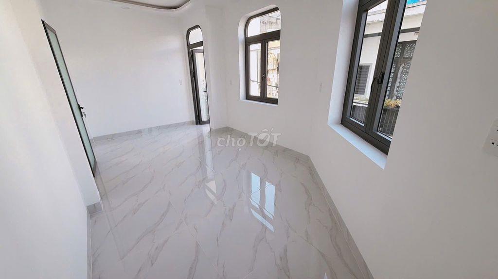 Bán nhà góc 2 mặt tiền thạnh xuân 21 gần chợ minh phát