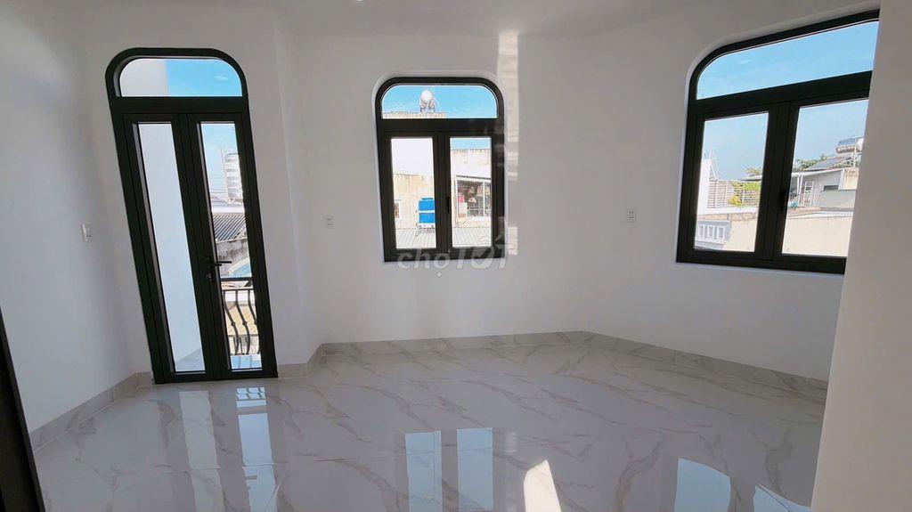 Bán nhà góc 2 mặt tiền thạnh xuân 21 gần chợ minh phát