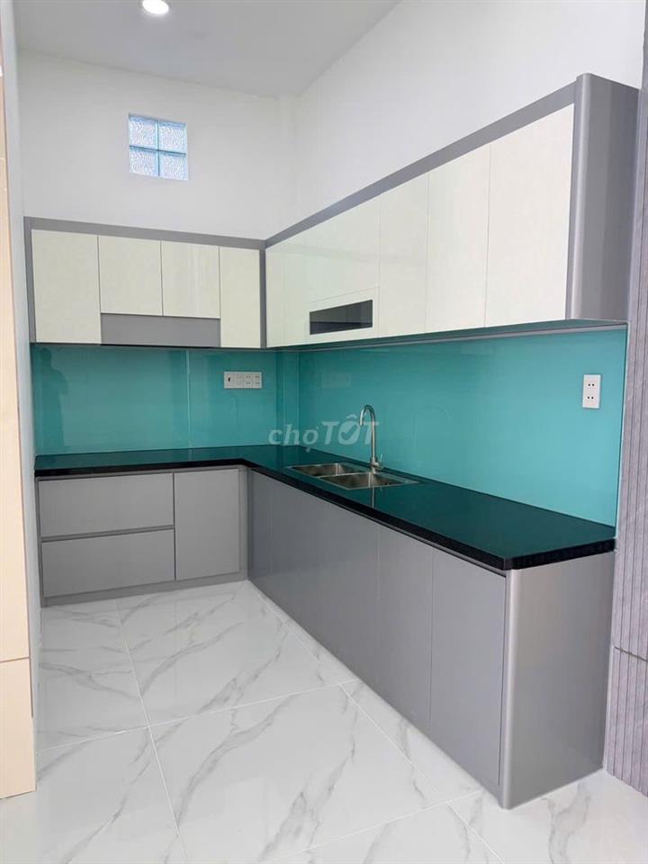 Bán nhà góc 2 mặt tiền thạnh xuân 21 gần chợ minh phát