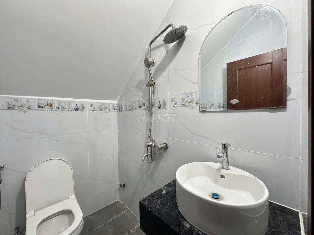 Mặt tiền Vườn Lài An Phú Đông