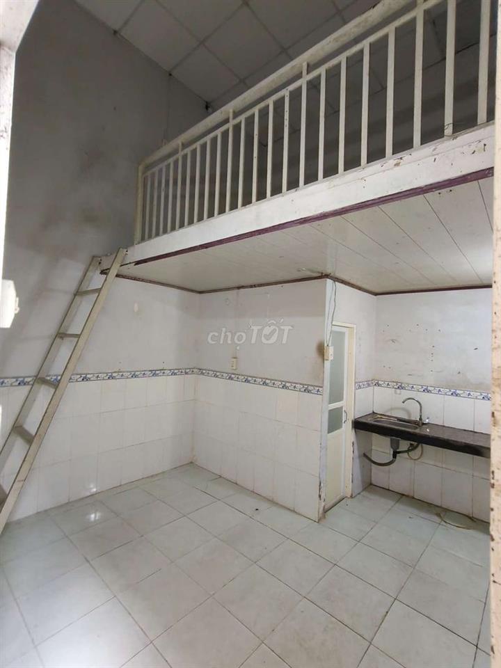 PHÒNG TRỌ MẶT TIỀN ĐƯỜNG TÂN THỚI HIỆP 14, P. TÂN THỚI HIỆP, TP. HCM
