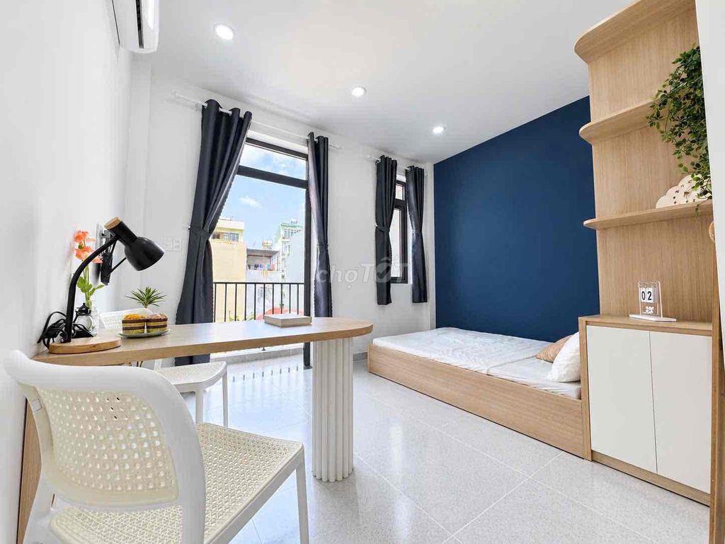 🔥NHÀ MỚI XÂY 🔥 1 PN - 1 PB - BAN CÔNG FULL OPTION GẦN VLU - NTTU - IUH
