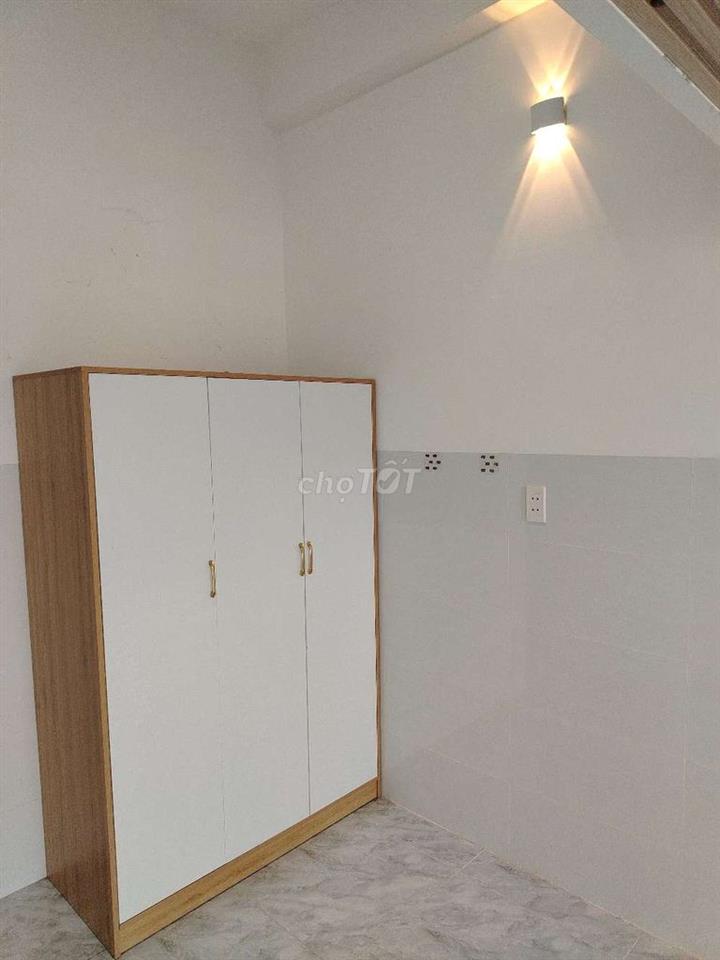 CHDV đường Vườn Lài, Gần ĐH Văn Lang, IUH, NTT