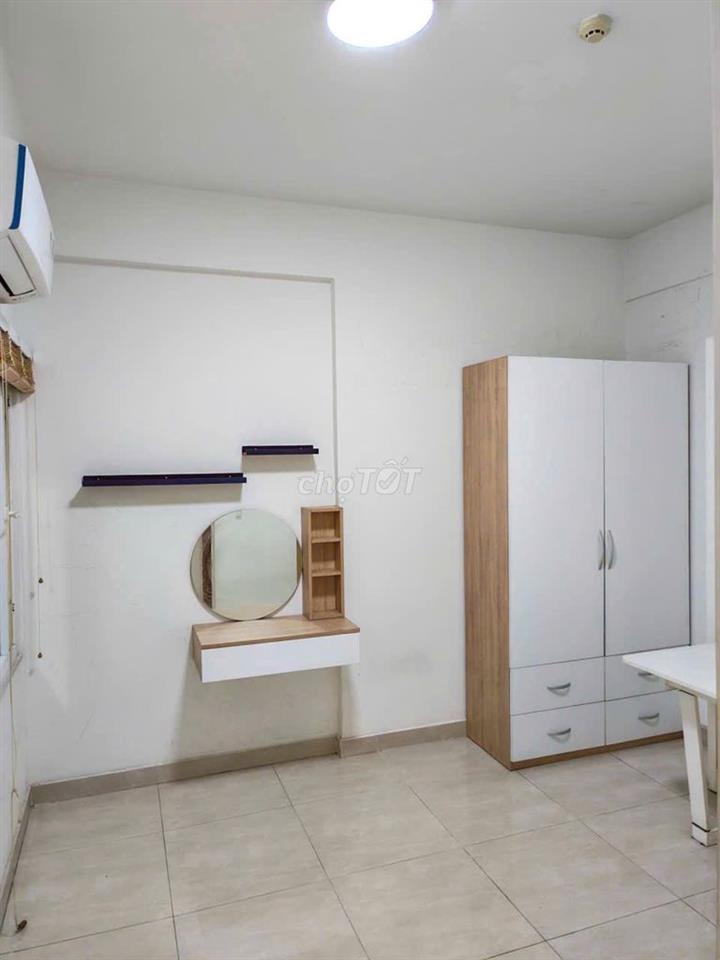 Chung cư Screc, Trường Sa, Q3: 2p ngủ, 68m2, full NT, 12triệu
