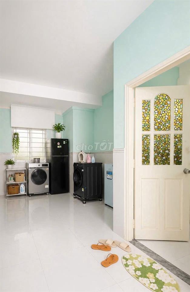 Chính chủ cho thuê chung cư H1 Hoàng Diệu 2PN 1WC