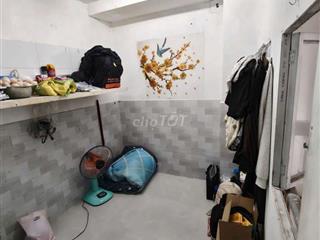 Phòng trọ Quận 4 giá rẻ
