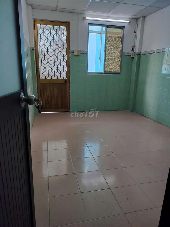 Cho thuê phòng trọ full 1 tầng riêng biệt, Đoàn Văn Bơ, Quận 4