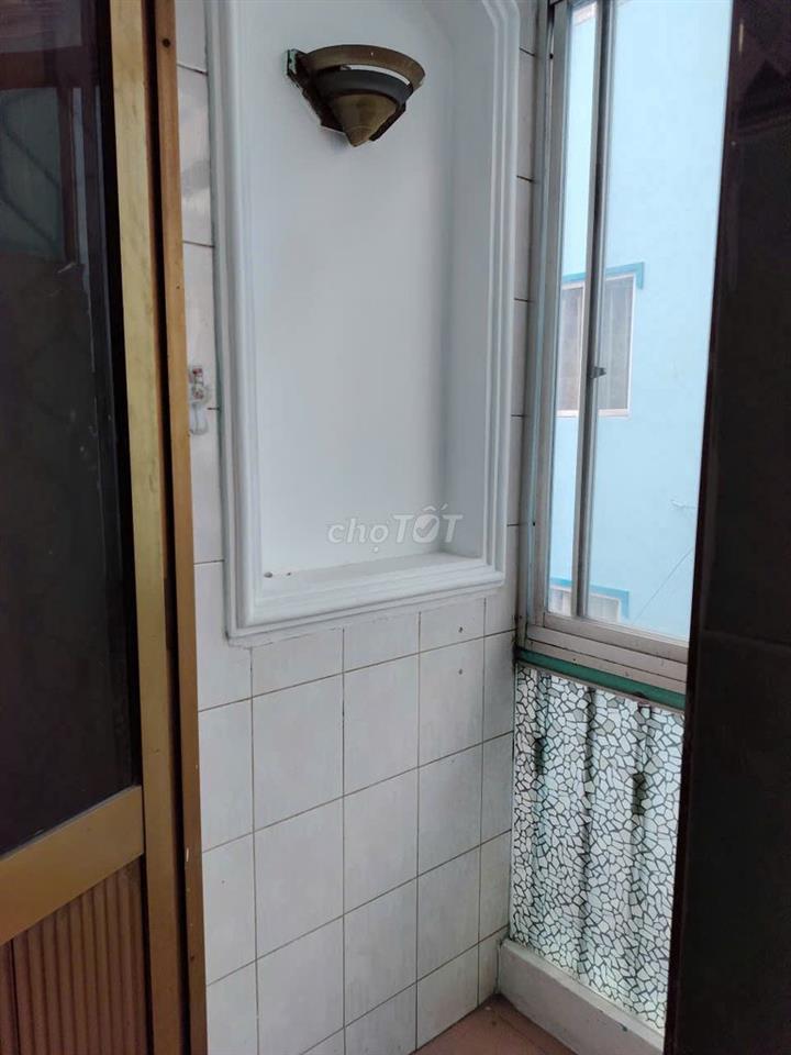 Cho thuê phòng trọ full 1 tầng riêng biệt, Đoàn Văn Bơ, Quận 4