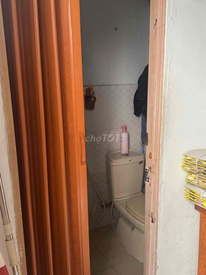 Tìm nam ở ghép