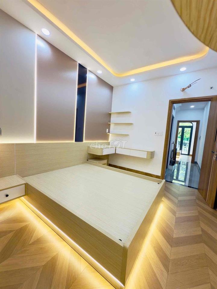 Mặt tiền Lò Gốm Q6 view sông hơn 7Tỷ dtsd gần 200m2