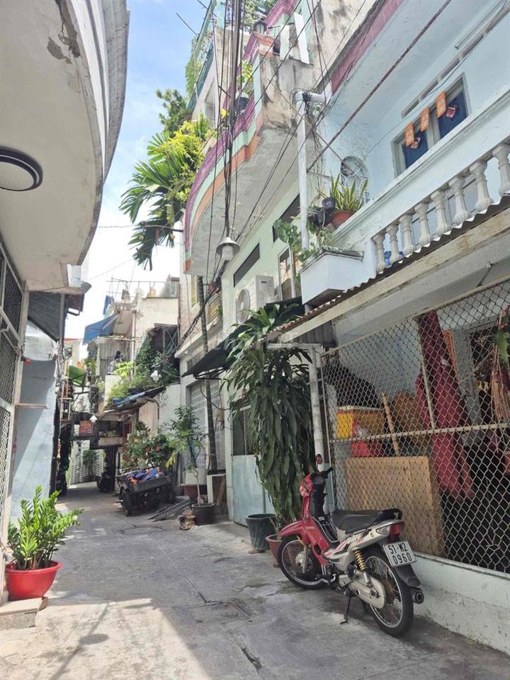 Bán nhà SIÊU RẺ Q11 hẻm HOÀ BÌNH 45m2 chỉ HƠN 4TỶ