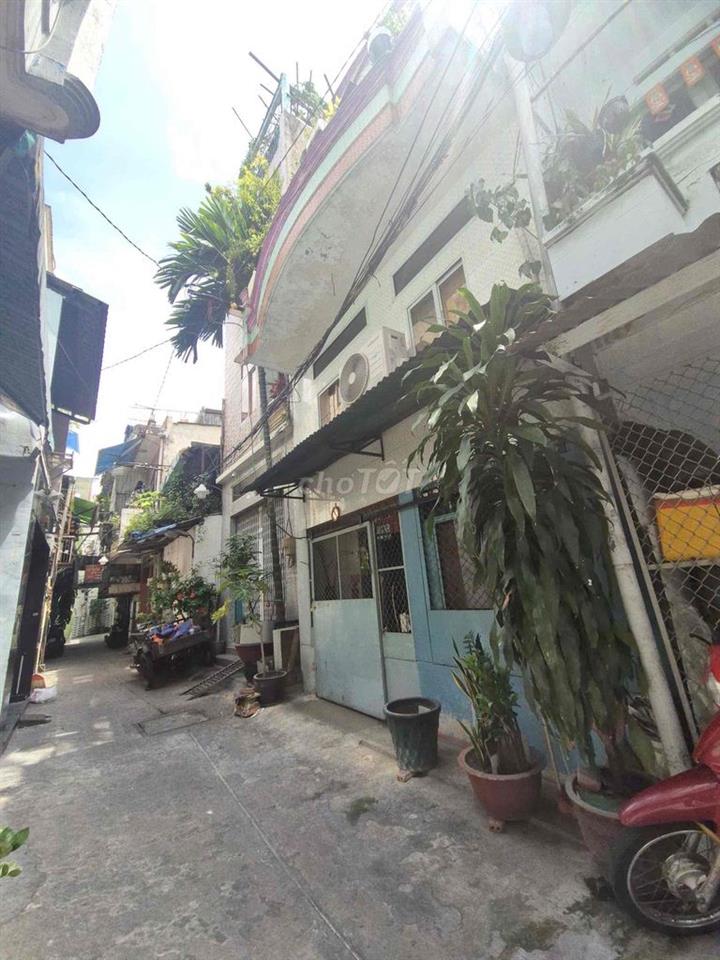 Bán nhà SIÊU RẺ Q11 hẻm HOÀ BÌNH 45m2 chỉ HƠN 4TỶ