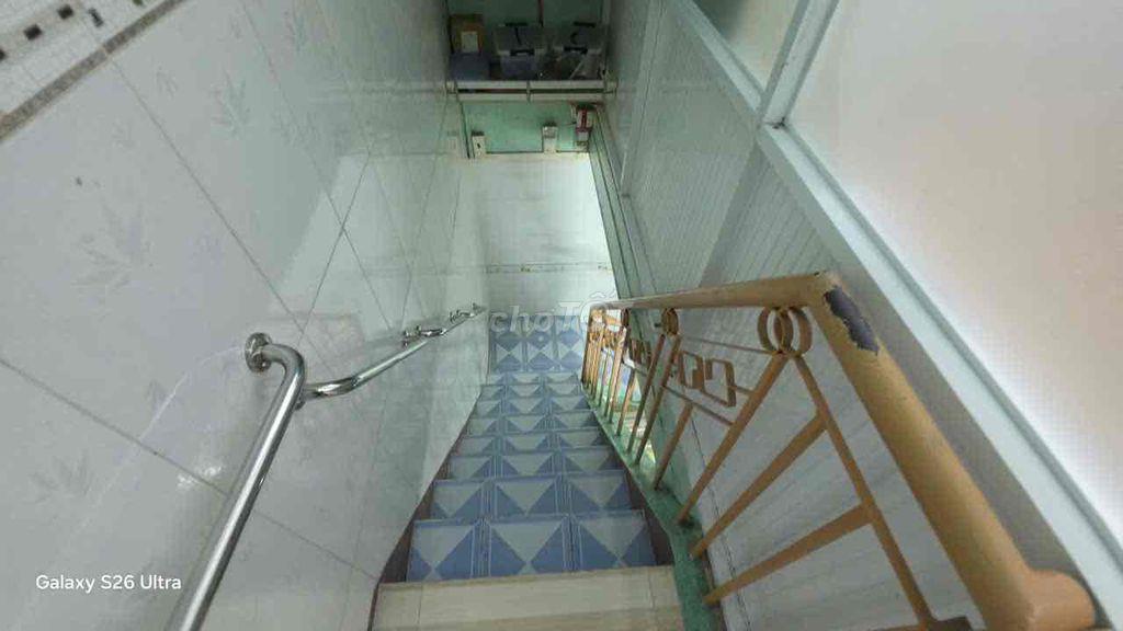 HÀNG MỚI VỀ Trung Tâm Q6 Đ.Hậu Giang NHỈNH 3Tỷ dtsd Gần 60m2 💥💥