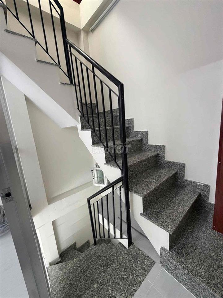 BÁN NHÀ TRUNG TÂM Q10 3 Tầng BTCT CHỈ NHỈNH 3Tỷ