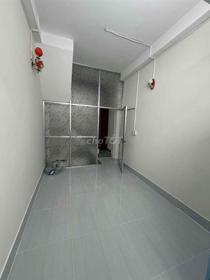 BÁN NHÀ TRUNG TÂM Q10 3 Tầng BTCT CHỈ NHỈNH 3Tỷ