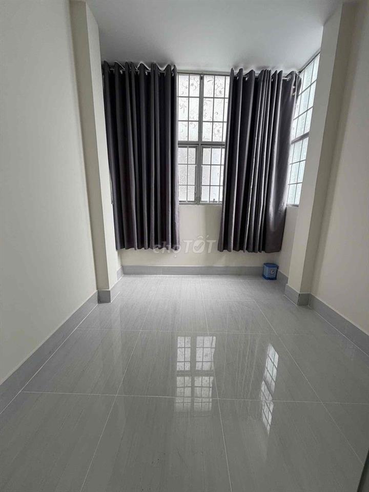 BÁN NHÀ TRUNG TÂM Q10 3 Tầng BTCT CHỈ NHỈNH 3Tỷ