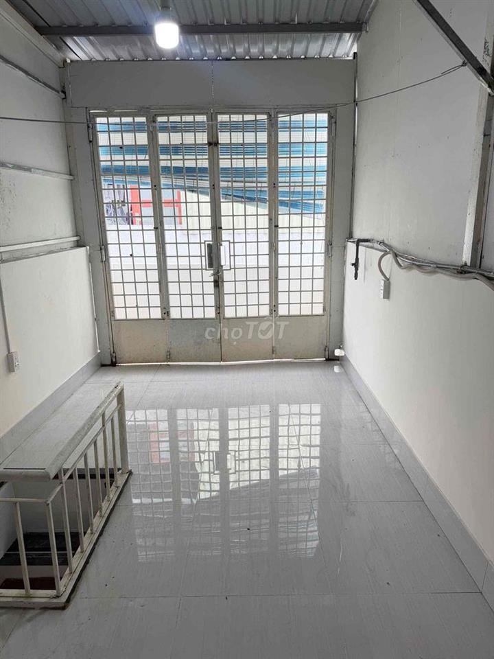 BÁN NHÀ TRUNG TÂM Q10 3 Tầng BTCT CHỈ NHỈNH 3Tỷ