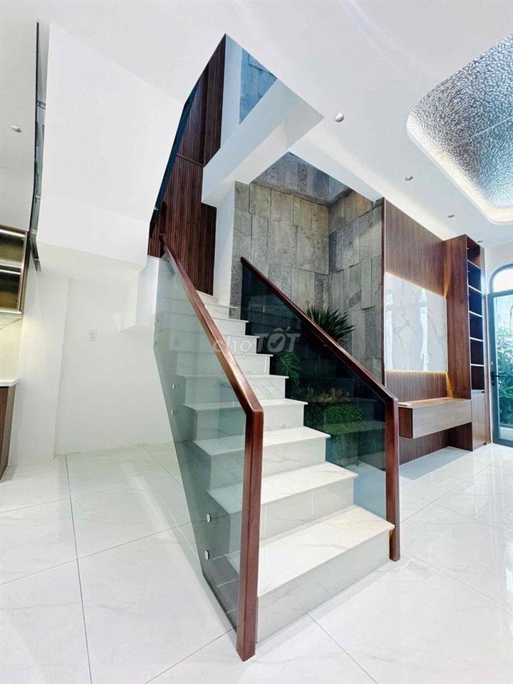 HẠ GẤP 200Tr nhà PHẠM VĂN CHÍ Q6 2 TẦNG BTCT 63M2 NHỈNH 6TỶ