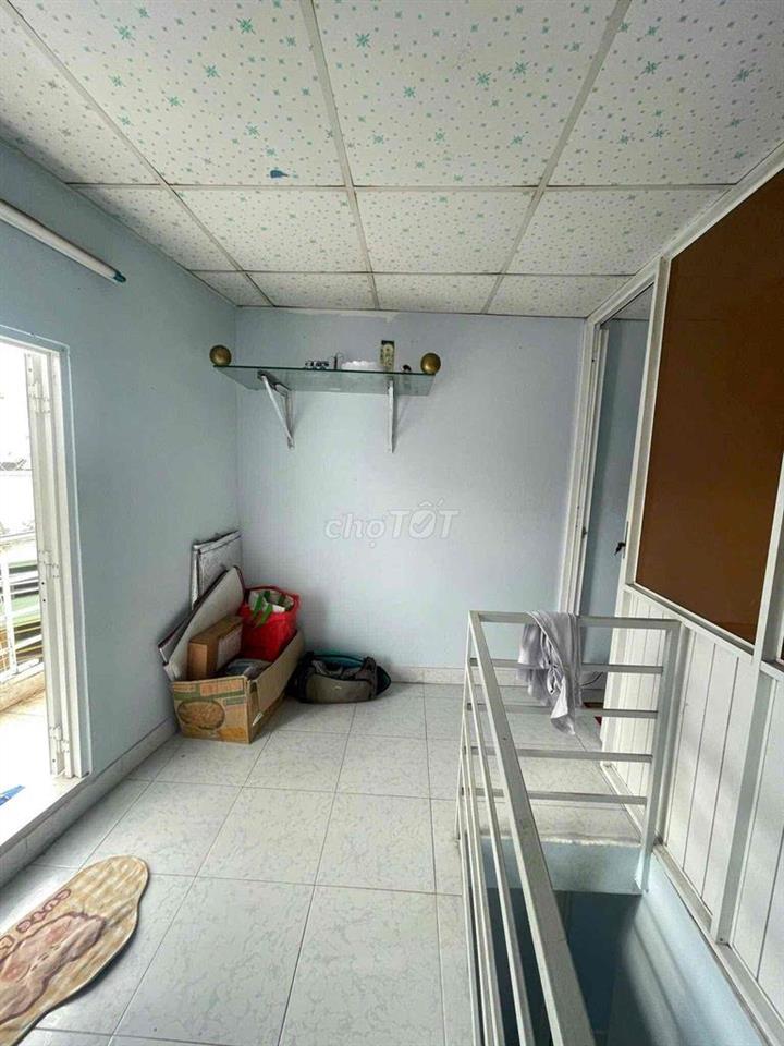 BÁN NHÀ HẺM 100 Q11 3 Tầng nhỉnh  2 TỶ