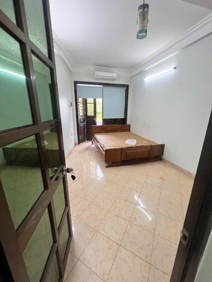 CHÍNH CHỦ BÁN NHÀ MẶT PHỐ KHÂM THIÊN  KINH DOANH TỐT, SẴN DÒNG TIỀN
