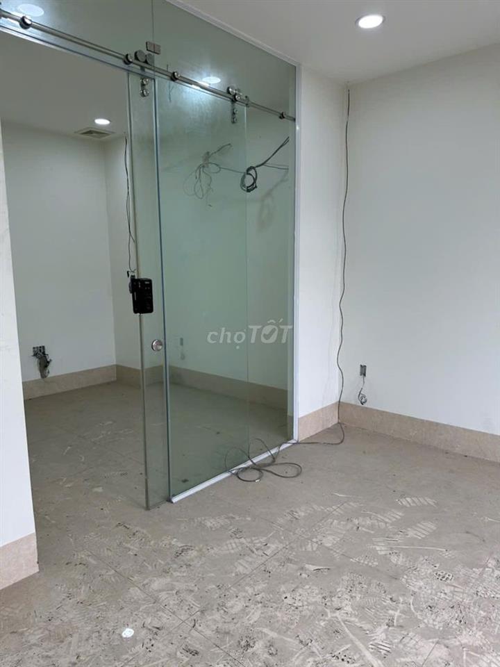 Cho thuê nhà xây mới nguyên căn mặt tiền đường 23