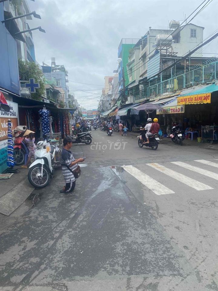 Cho thuê nhà mặt tiền Phạm Thế hiển. 4,5 x 13. giá 17trieu