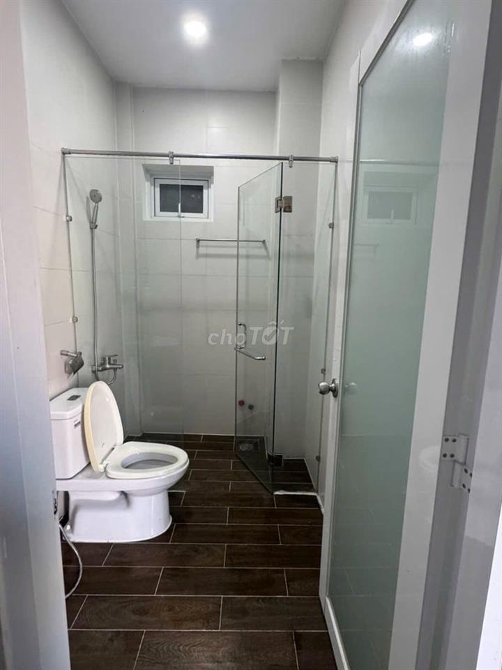 Cho thuê nhà gần chợ bình điền, đầy đủ nội thất.