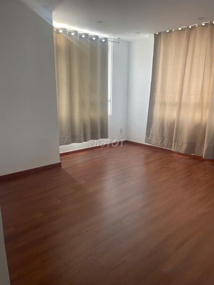 Cho thuê Central, Phạm Văn Hai,TB: 20triệu, 200m2, không nội thất, 3PN