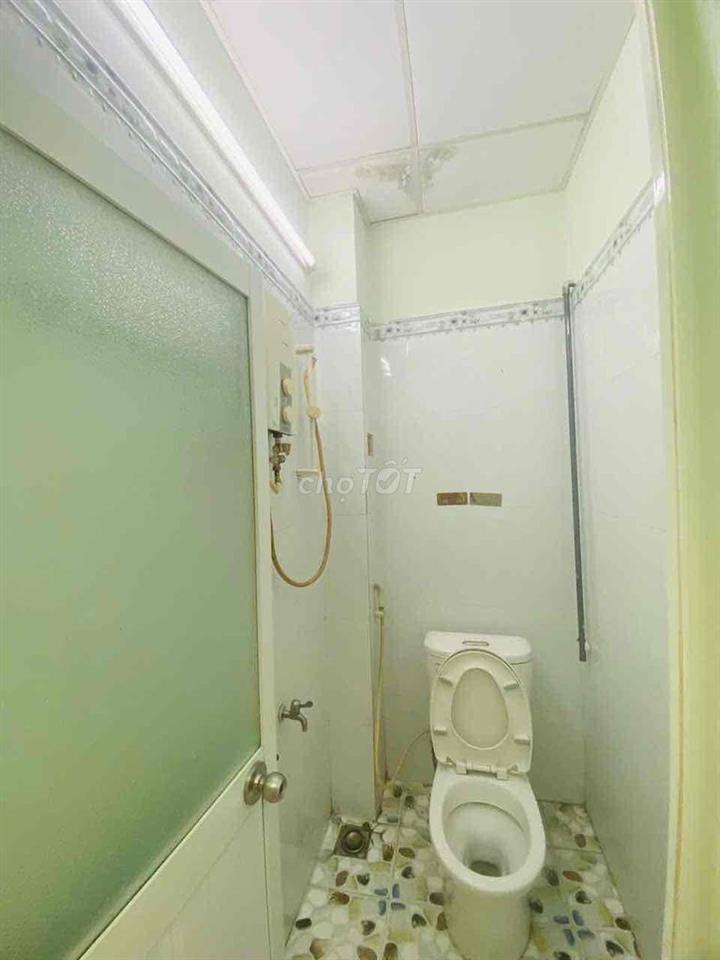 phòng 2 cửa sổ 10m2