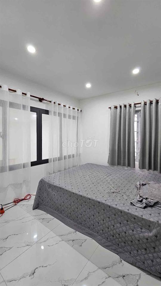 Bán nhà hẻm xe tải Hoa Bằng, 50m2, 2 tầng, 5.x tỷ