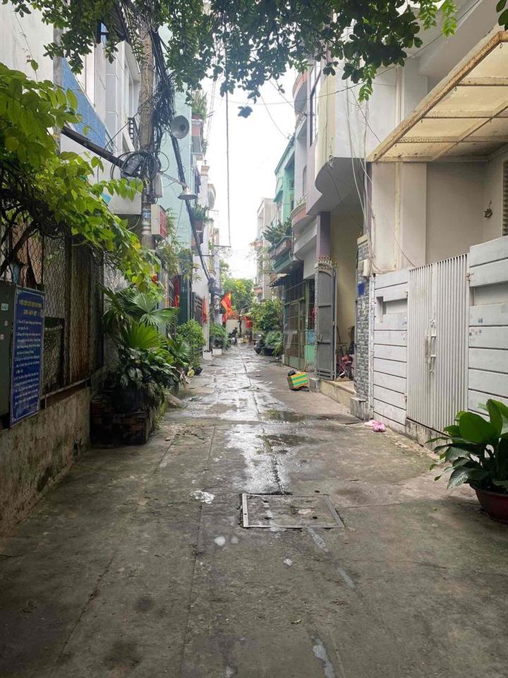 Bán nhà hẻm lớn nhất đường Lê Văn Phan, 40m2, 4m*10m, 6 tỷ.