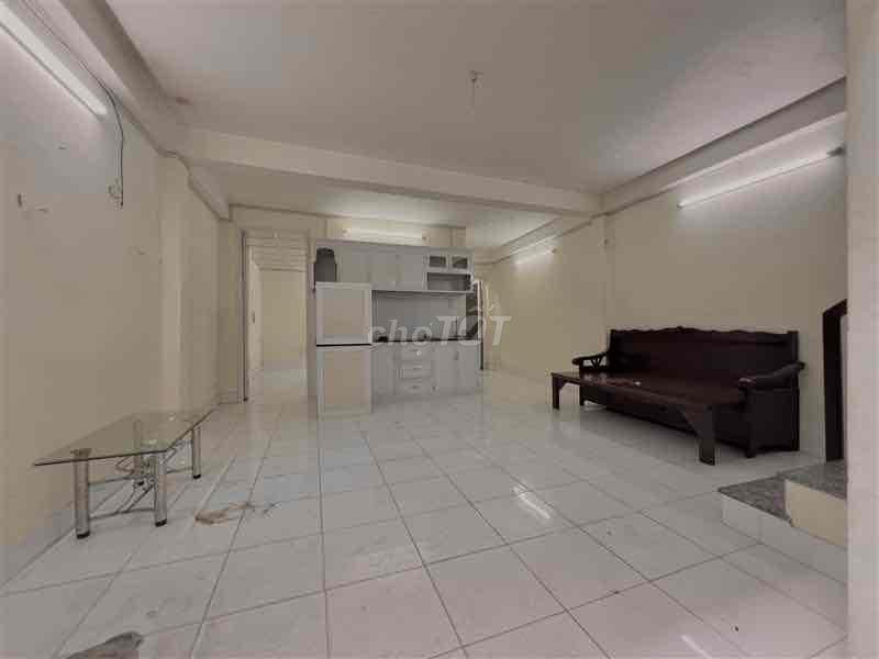 BÁN NHÀ SÁT MẶT TIỀN ĐỐI DIỆN CHỢ PHẠM VĂN HAI 60M2 CHƯA TỚI 7 TỶ.
