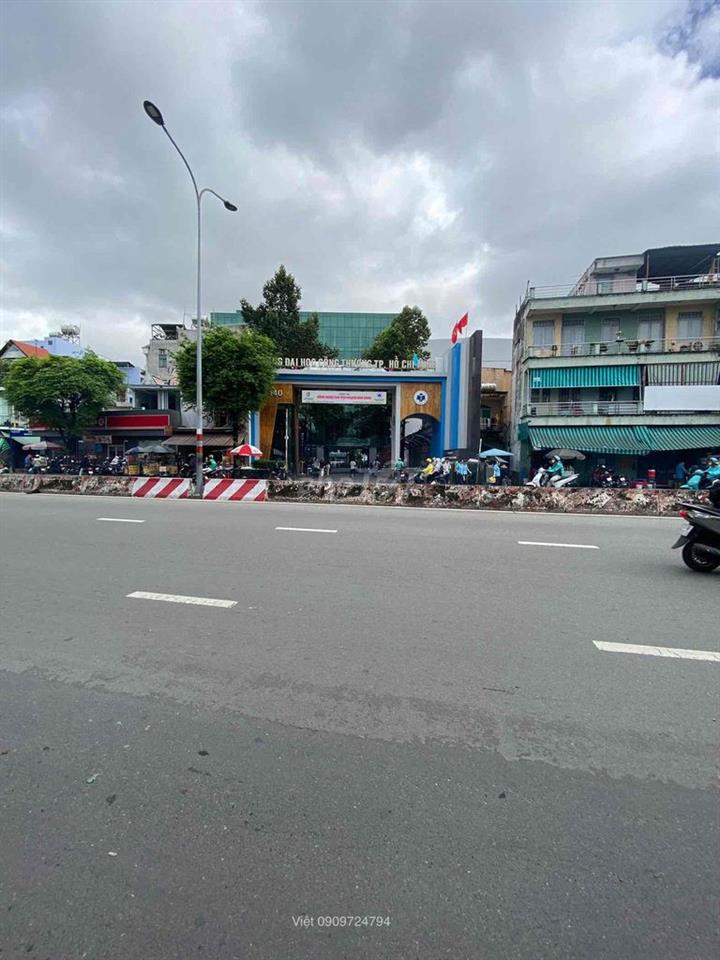Bán dãy trọ đối diện đại học Công nghiệp Thực phẩm Tp HCM, 72m2, nhỉnh
