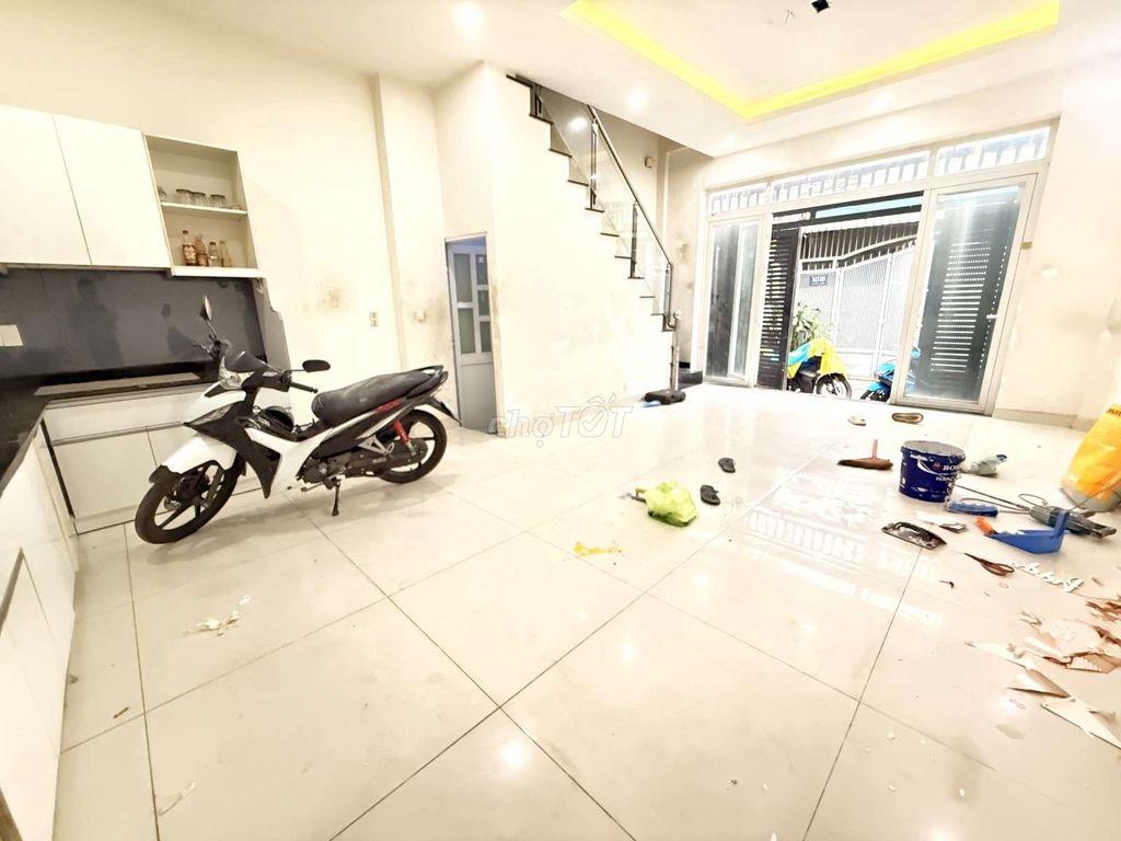 NGANG 5M – SỔ VUÔNG A4 – 3 TẤM ĐÚC – HOÀN CÔNG ĐỦ – CHỈ 4.8 TỶ