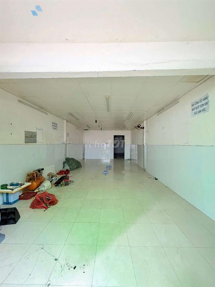SÁT MẶT TIỀN 1 CĂN – Ô TÔ ĐẬU NGAY NHÀ – VỊ TRÍ CỰC TIỆN!