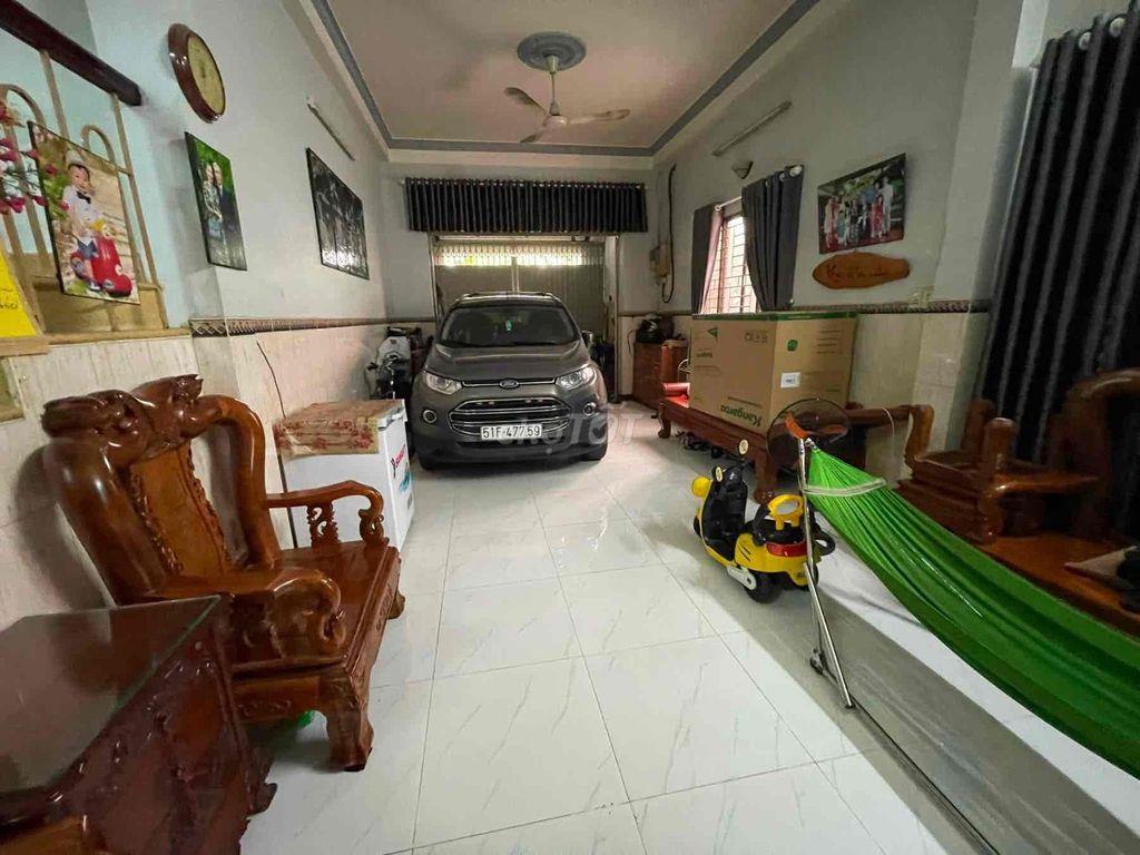 Bán nhà mặt tiền quận Tân Phú đối diện UB P Phú Thạnh TP