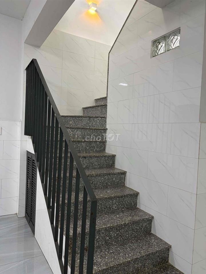 CHÍNH CHỦ CHO THUÊ NHÀ NGUYÊN CĂN - HẺM LỚN ĐƯỜNG THOẠI NGỌC HẦU, TÂN