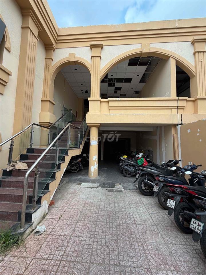 Cho Thuê Mặt Bằng 500m2 Đường Thạch Lam