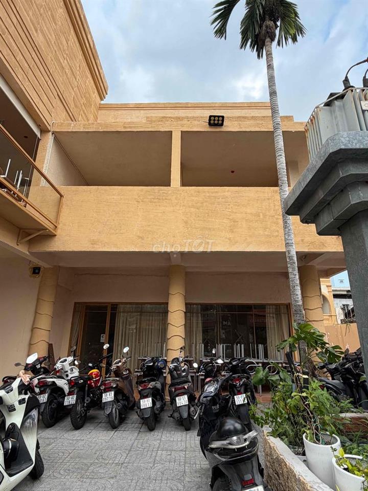 Cho Thuê mặt bằng góc 2MT