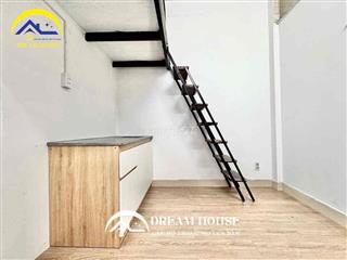 - Full Nội Thất: Tủ quầ áo, bếp, tủ lạnh, máy lạnh (máy giặt chung) ..