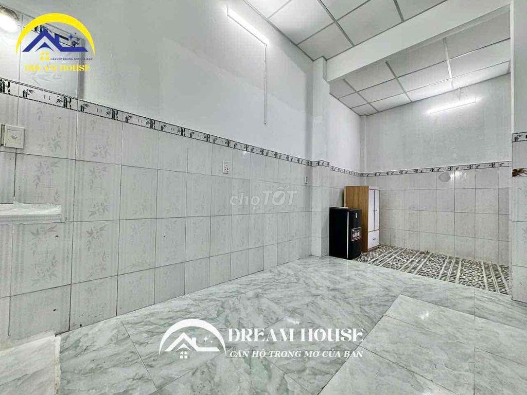 Phòng trọ nằm ngay trục đường Tân Kỳ Tân Quý giá học sinh sinh viên