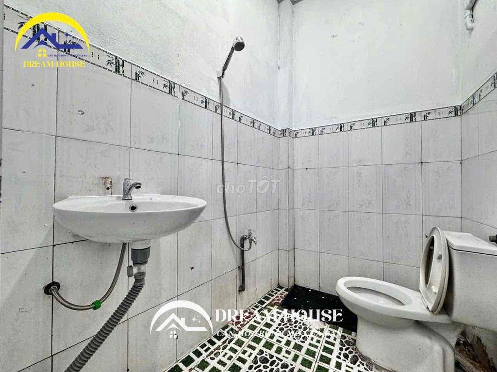 Phòng trọ nằm ngay trục đường Tân Kỳ Tân Quý giá học sinh sinh viên