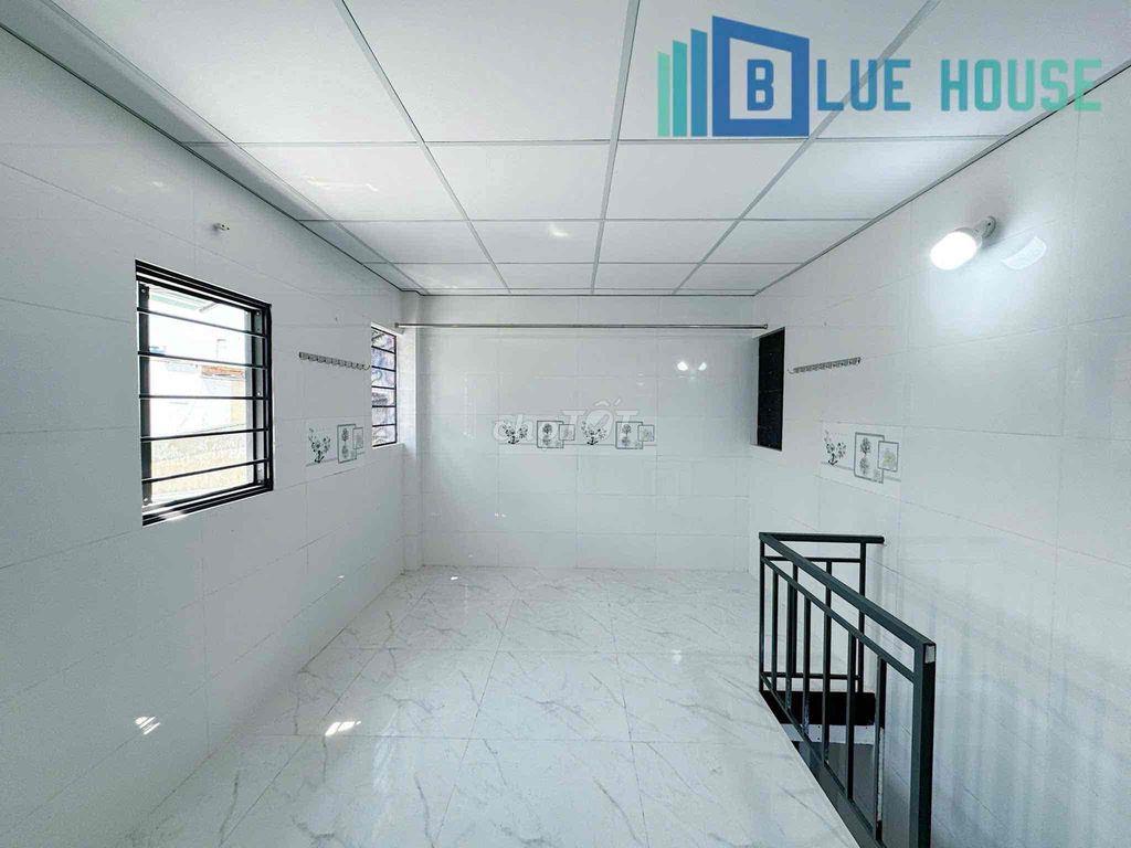Phòng nằm ngay Đại Học Văn Hiến thuận tiện di chuyển