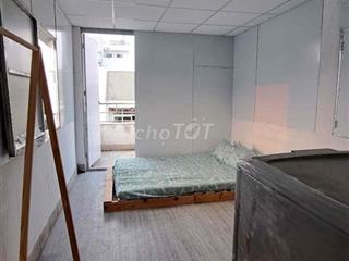 Phòng trọ nằm ngay Đại Học Văn Hiến thuận tiện di chuyển