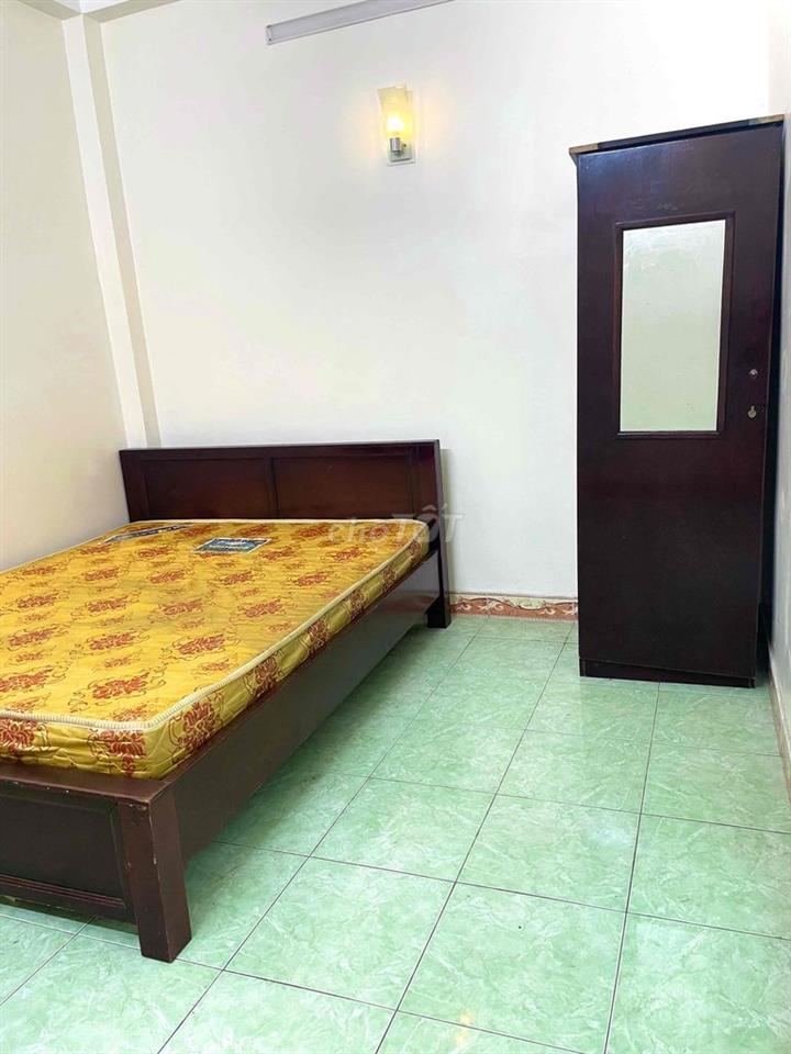 Phòng đủ tiện nghi trung tâm quận Tân Phú