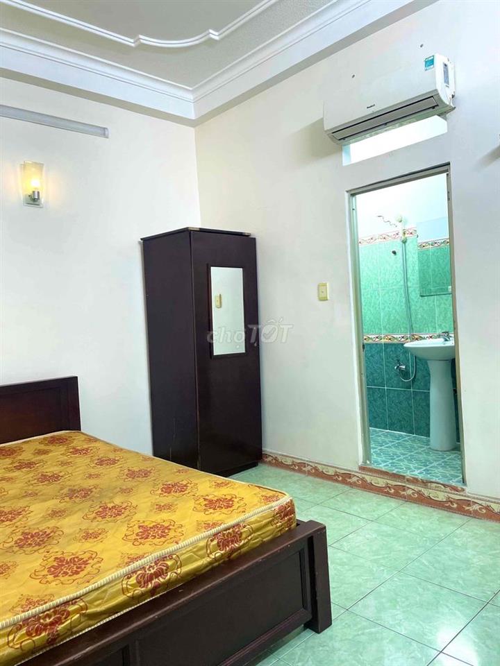 Phòng đủ tiện nghi trung tâm quận Tân Phú