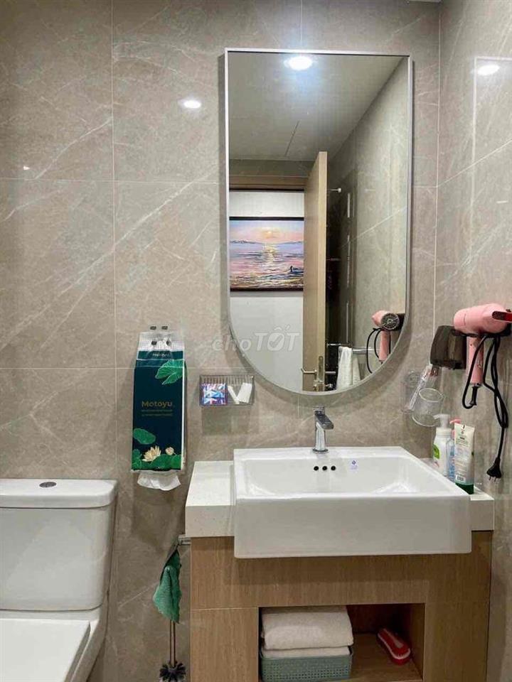 Qua Mỹ cần bán căn 2pn1wc Masteri Centerpoint, nhà sạch đẹp có sổ