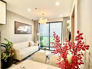 cần tiền kinh doanh bán nhanh căn 2Pn Beverly Solari, nội thất mới làm