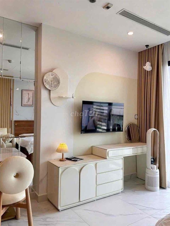 Đầu tư kinh doanh thua lỗ cần bán nhanh 2pn+ 69m2, The beverly Solari