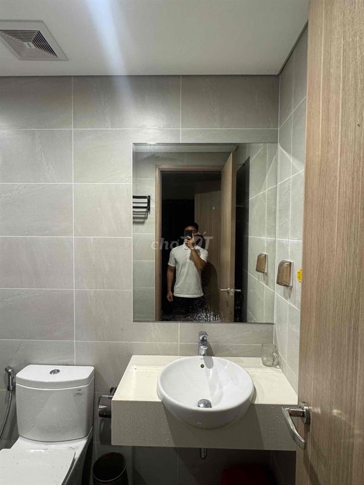 Chính chủ cho thuê căn hộ  2pn-2wc full nội thất Origami  View landmar